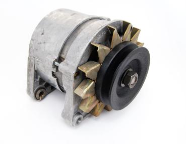 IFA LKW W50 ADK 70 ZT300 Drehstromlichtmaschine 14V/42A 8042.421/1